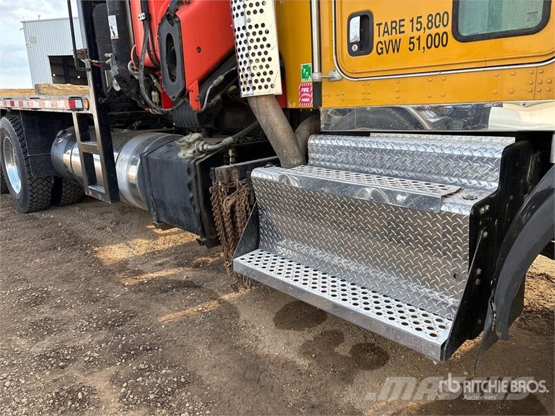 Kenworth Palfinger PK 23500 Knuckle Boom on Kenworth T800 Crane trucks