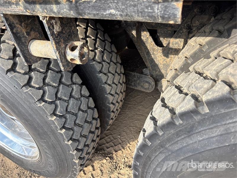 Kenworth Palfinger PK 23500 Knuckle Boom on Kenworth T800 Crane trucks
