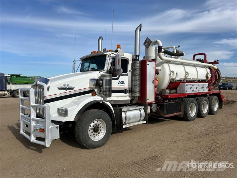 Kenworth Proxy Weld on Kenworth T800B 8x6 Combination Wash Комбі/Вакуумні вантажівки