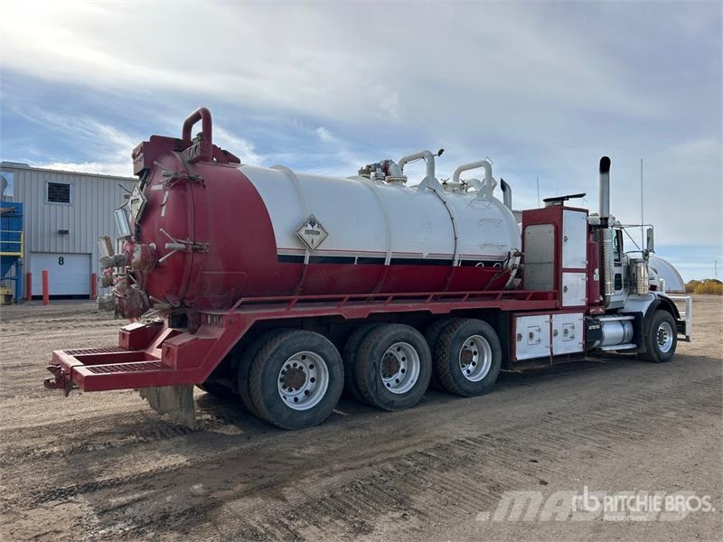 Kenworth Proxy Weld on Kenworth T800B 8x6 Combination Wash Комбі/Вакуумні вантажівки