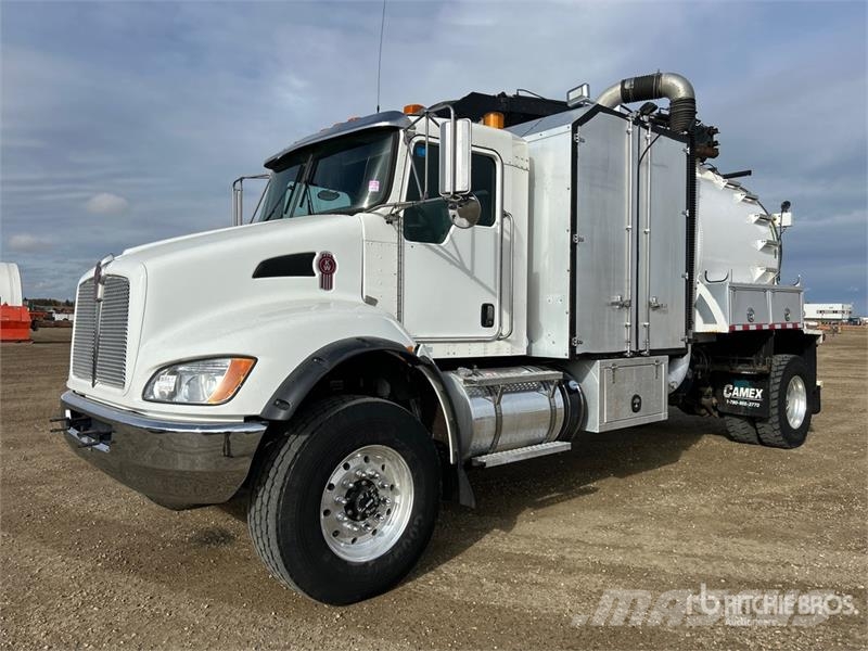 Kenworth SmartVac on  Kenworth T370 4x4 Vacuum Tanker Truck Kombinētās vakumsūkņa mašīnas