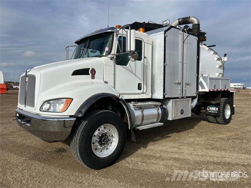 Kenworth SmartVac on  Kenworth T370 4x4 Vacuum Tanker Truck Kombinētās vakumsūkņa mašīnas