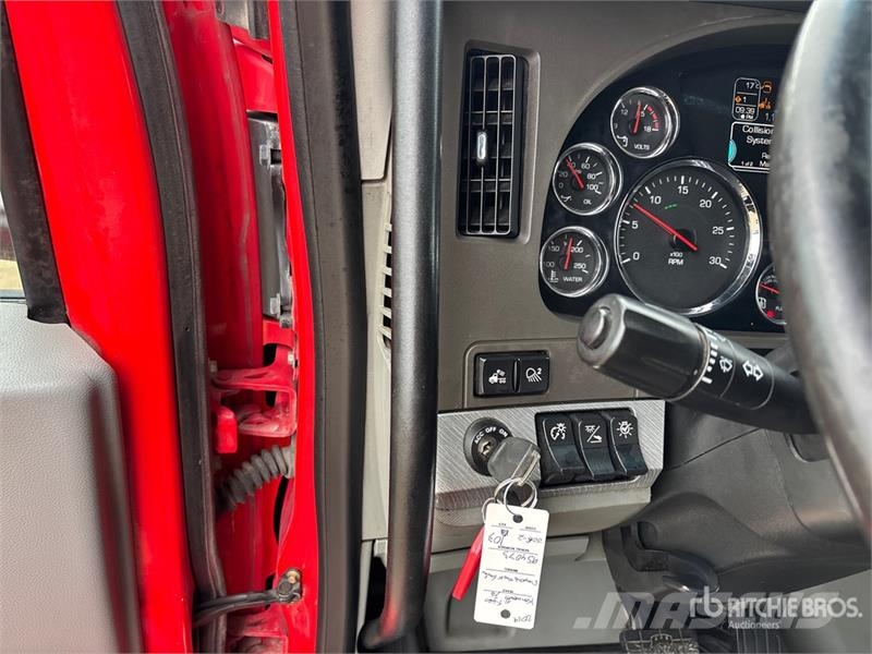 Kenworth T-680 6x4 T/A Day Cab Truck Tractor Vlačilci