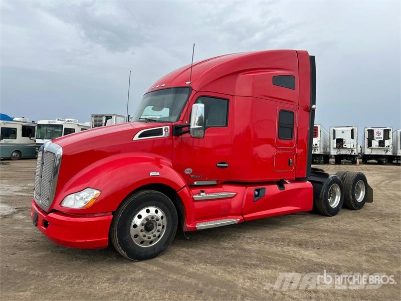 Kenworth T-680 6x4 T/A Day Cab Truck Tractor Vlačilci