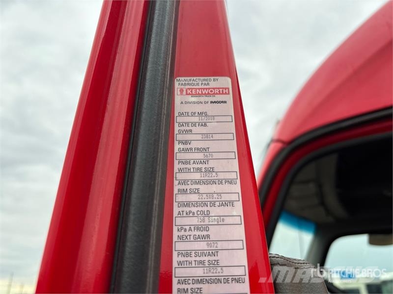 Kenworth T-680 6x4 T/A Day Cab Truck Tractor Vlačilci
