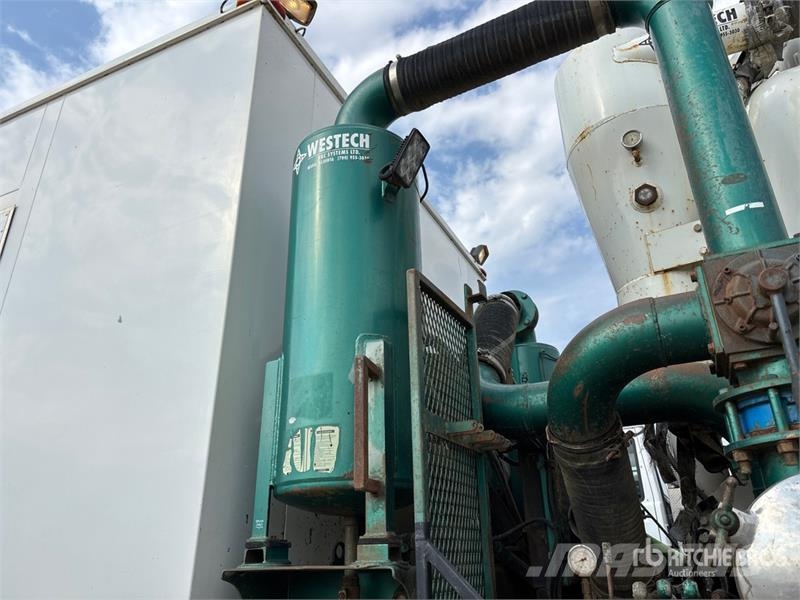 Kenworth T-800 Vacuum Tanker Truck Camiões Aspiradores Combi