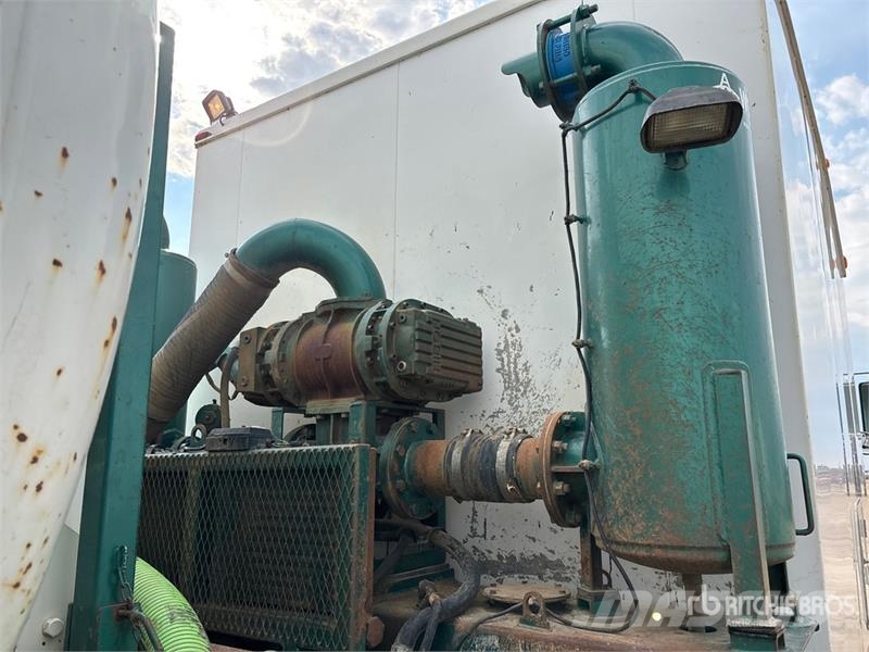 Kenworth T-800 Vacuum Tanker Truck Camiões Aspiradores Combi