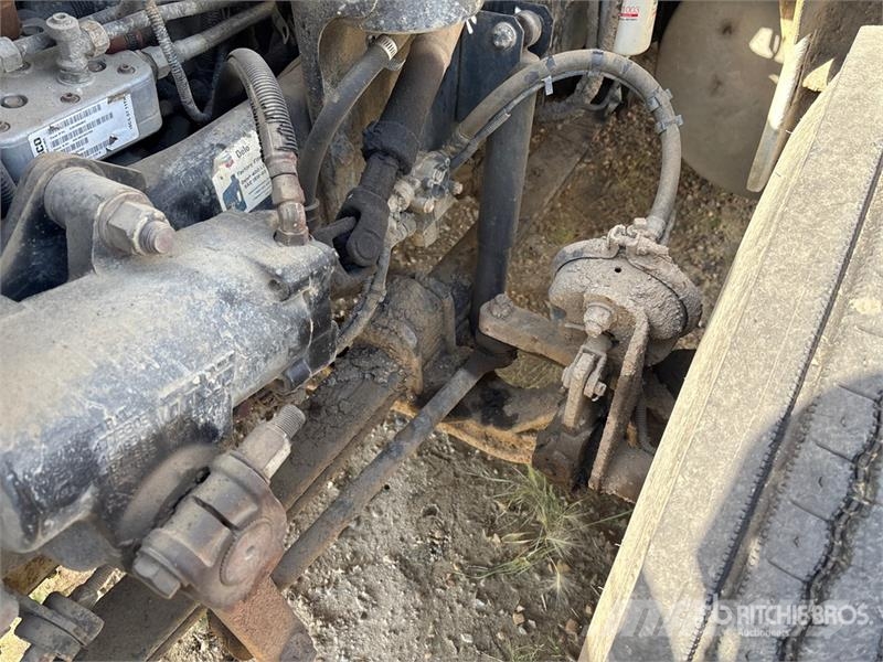 Kenworth T300 Camiones cisternas