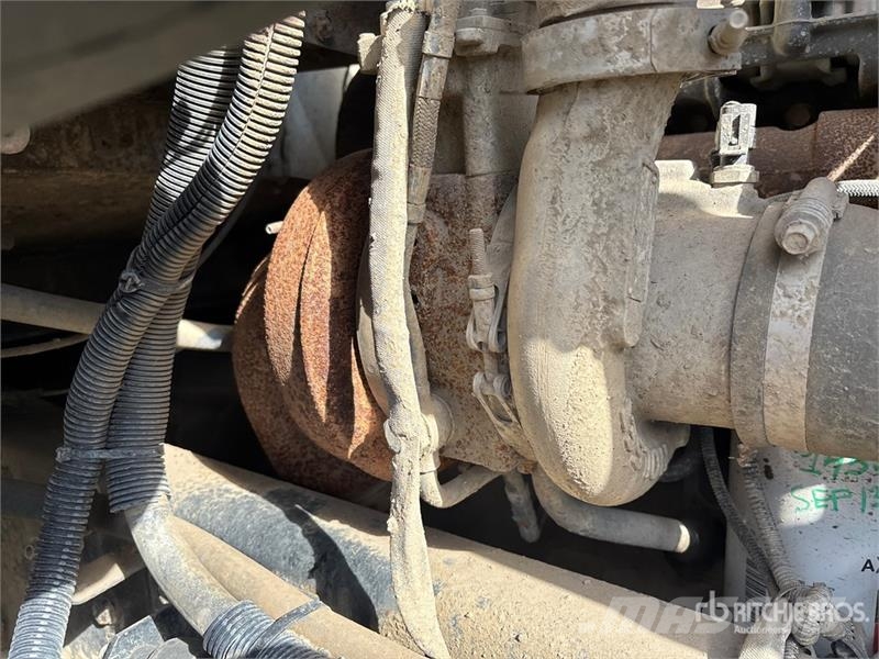 Kenworth T300 Camiones cisternas