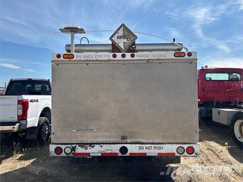 Kenworth T300 Camiones cisternas