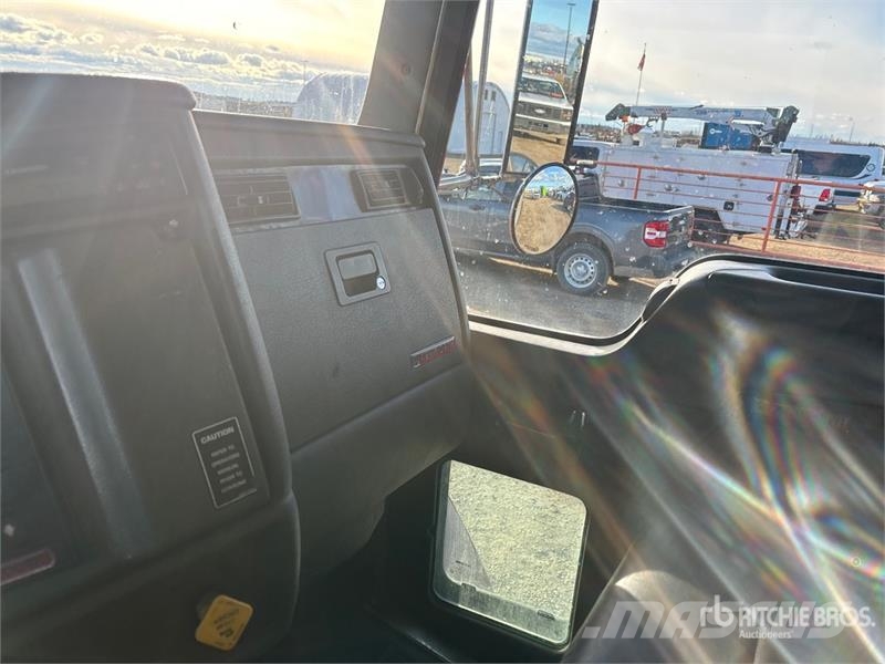 Kenworth T300 4x2 Cab and Chassis Kabine i unutrašnjost