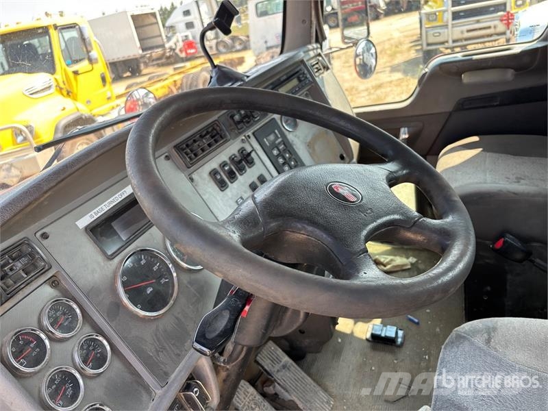 Kenworth T370 كابينة والداخلية