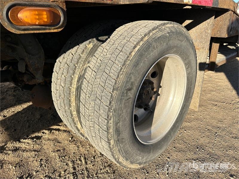 Kenworth T370 4x2 Sleeper Flatbed Truck Anders