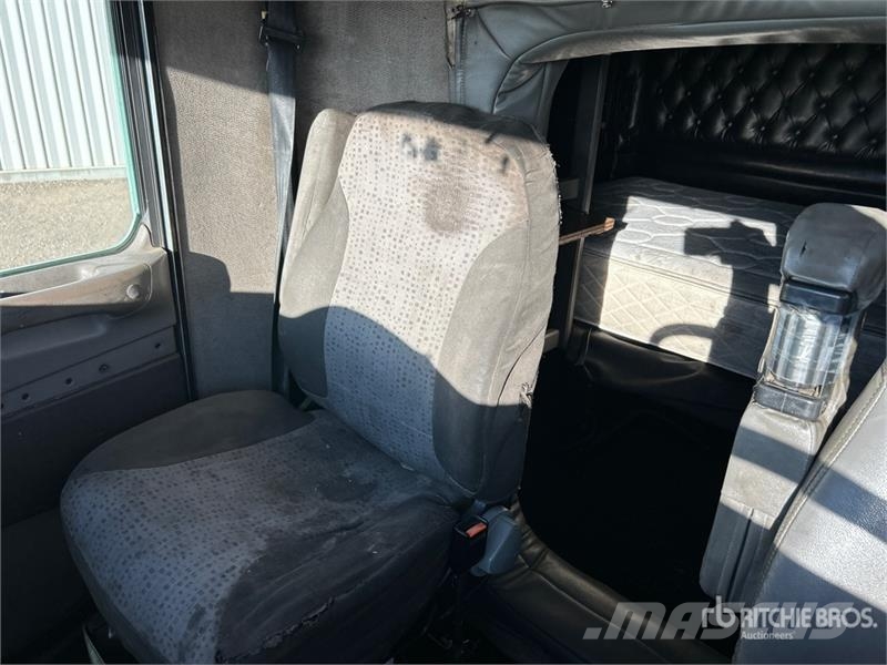 Kenworth T370 4x2 Sleeper Flatbed Truck Anders