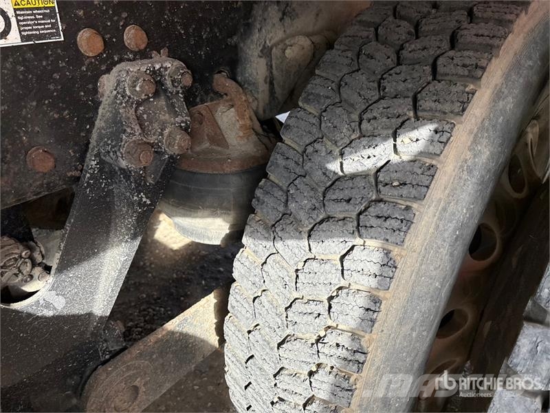 Kenworth T440 6x4 Van Truck Samochody ciężarowe ze skrzynią zamkniętą