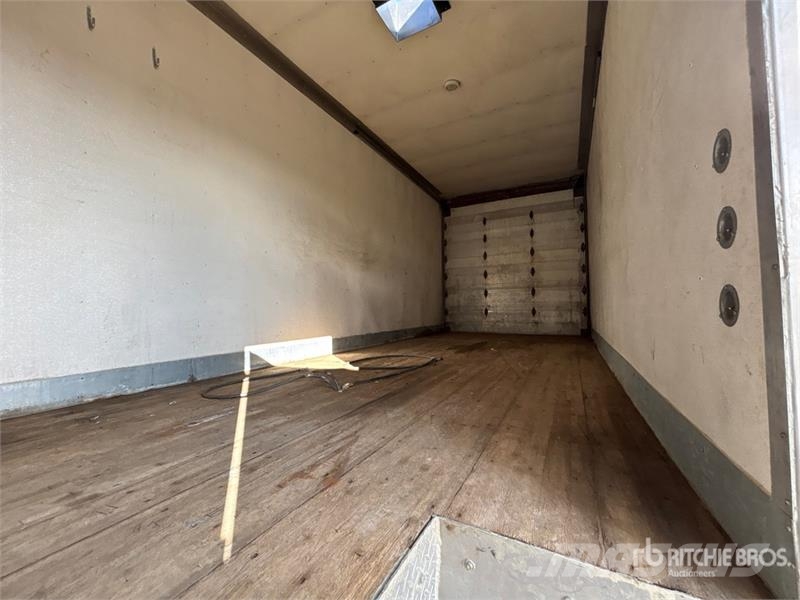 Kenworth T440 6x4 Van Truck Samochody ciężarowe ze skrzynią zamkniętą