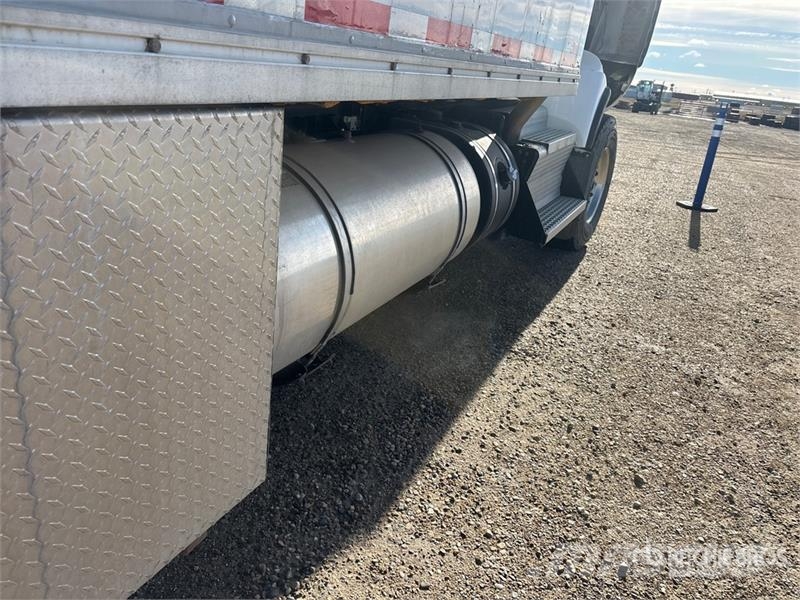Kenworth T440 6x4 Van Truck Bakwagens met gesloten opbouw