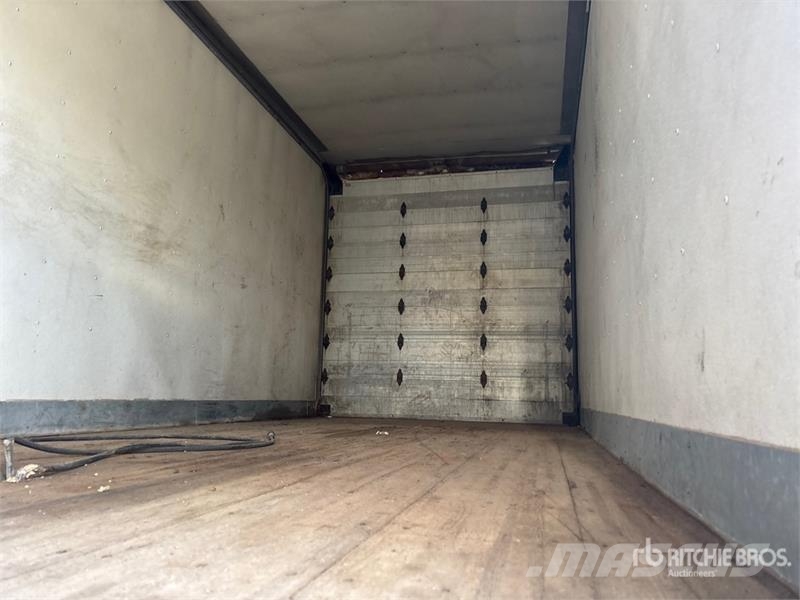 Kenworth T440 6x4 Van Truck Bakwagens met gesloten opbouw