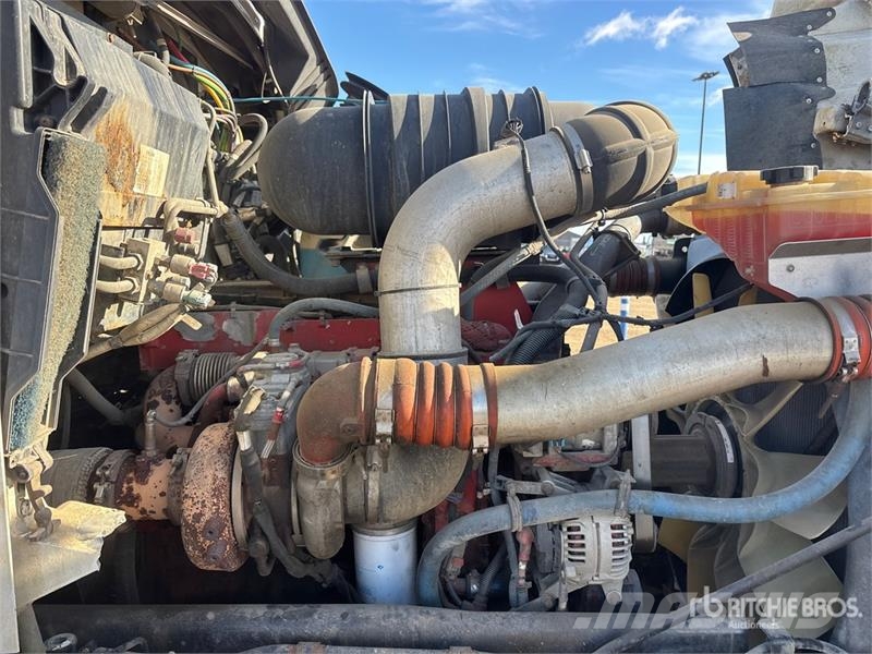 Kenworth T440 6x4 Van Truck Bakwagens met gesloten opbouw