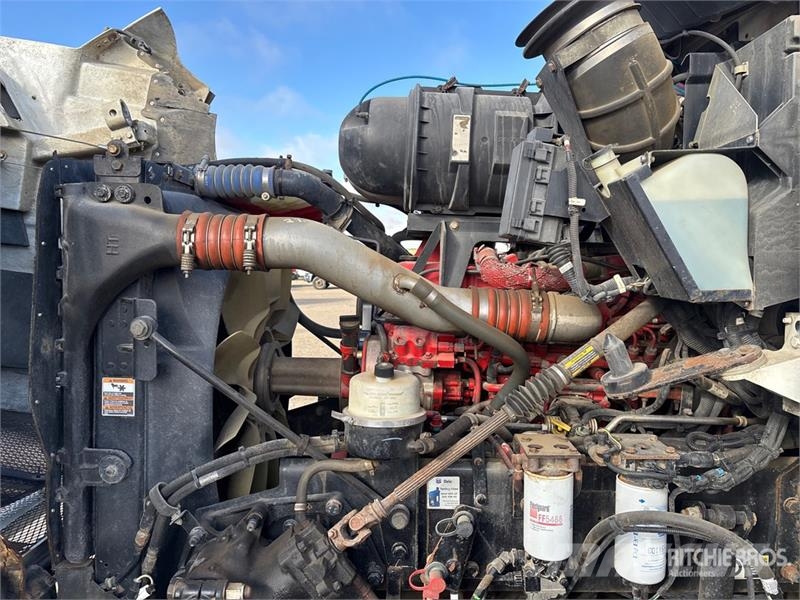 Kenworth T440 6x4 Van Truck Samochody ciężarowe ze skrzynią zamkniętą