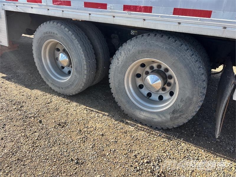 Kenworth T440 6x4 Van Truck Bakwagens met gesloten opbouw