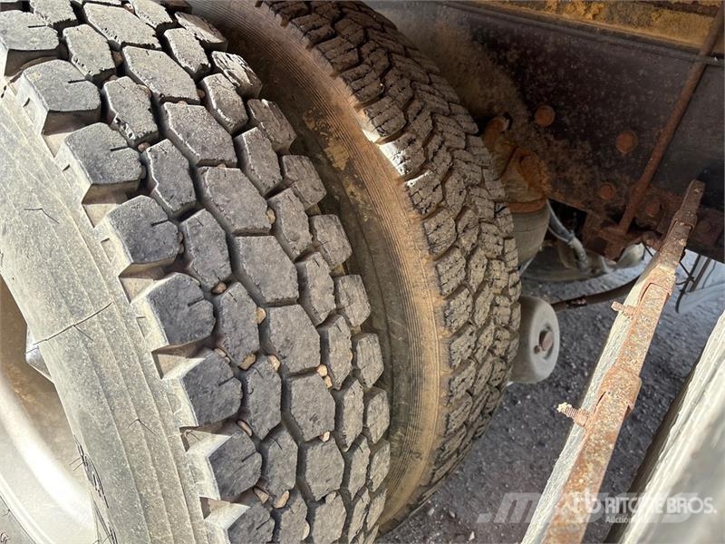 Kenworth T440 6x4 Van Truck Samochody ciężarowe ze skrzynią zamkniętą