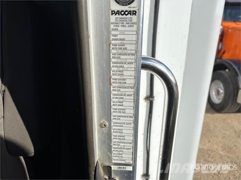 Kenworth T440 6x4 Van Truck Samochody ciężarowe ze skrzynią zamkniętą