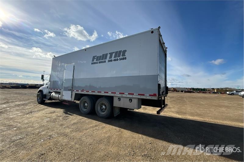 Kenworth T440 6x4 Van Truck Bakwagens met gesloten opbouw