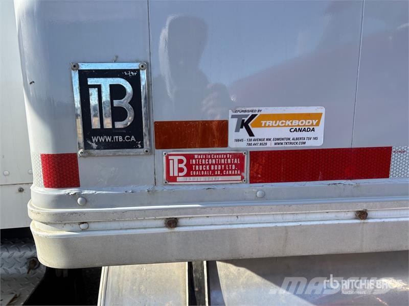 Kenworth T440 6x4 Van Truck Bakwagens met gesloten opbouw