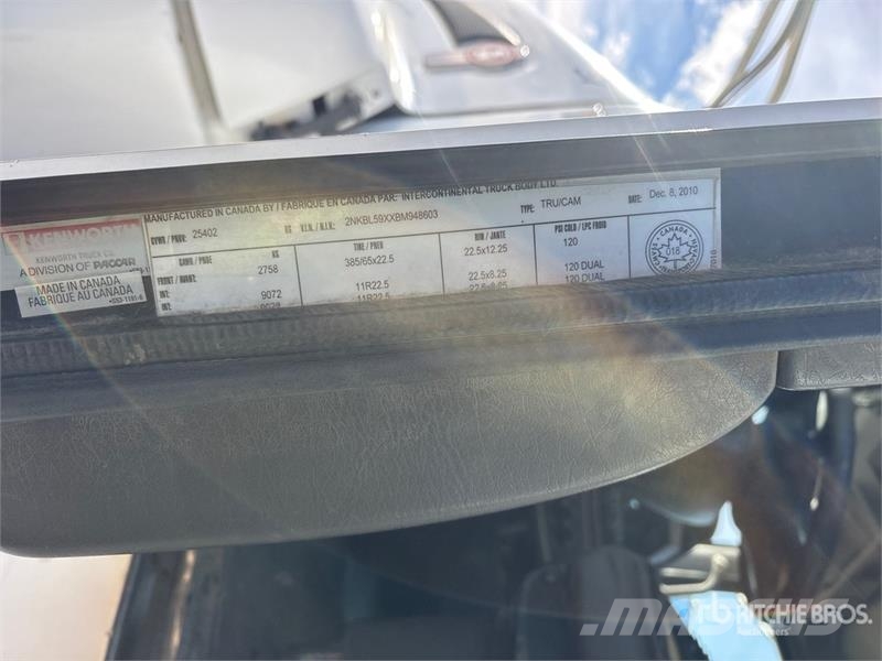 Kenworth T440 6x4 Van Truck Bakwagens met gesloten opbouw