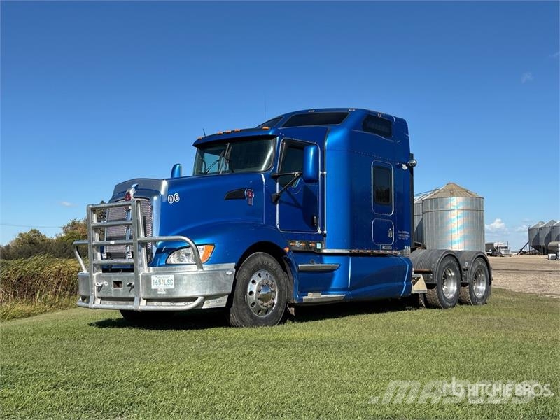 Kenworth T600 Sadulveokid