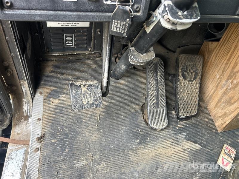 Kenworth T600 曳引機組件