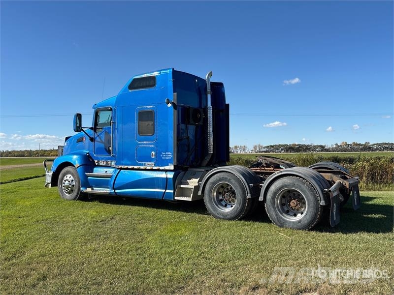 Kenworth T600 Sadulveokid