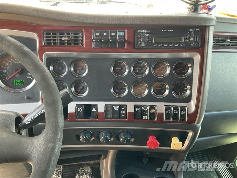 Kenworth T600 Tractor Units