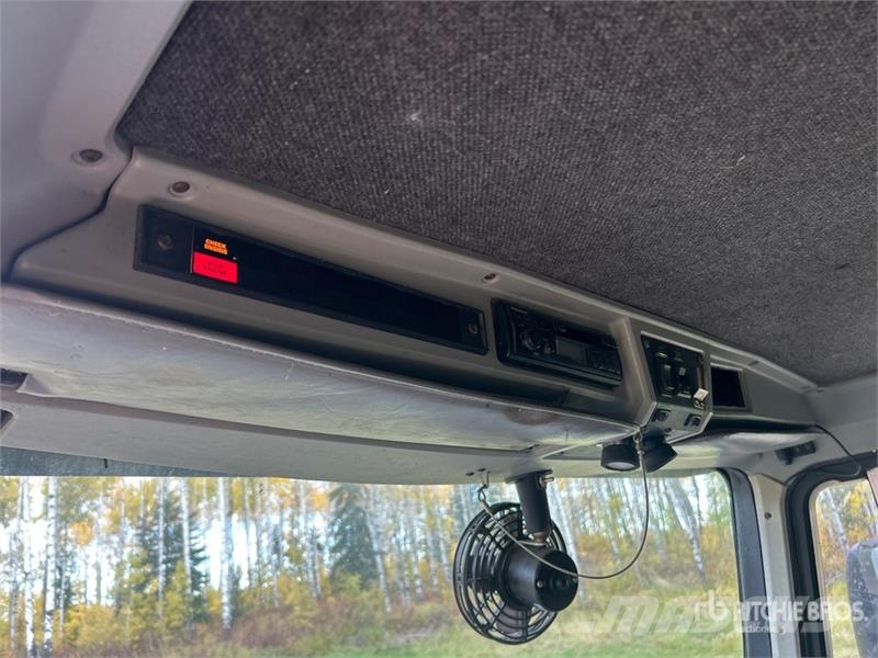 Kenworth T600 曳引機組件