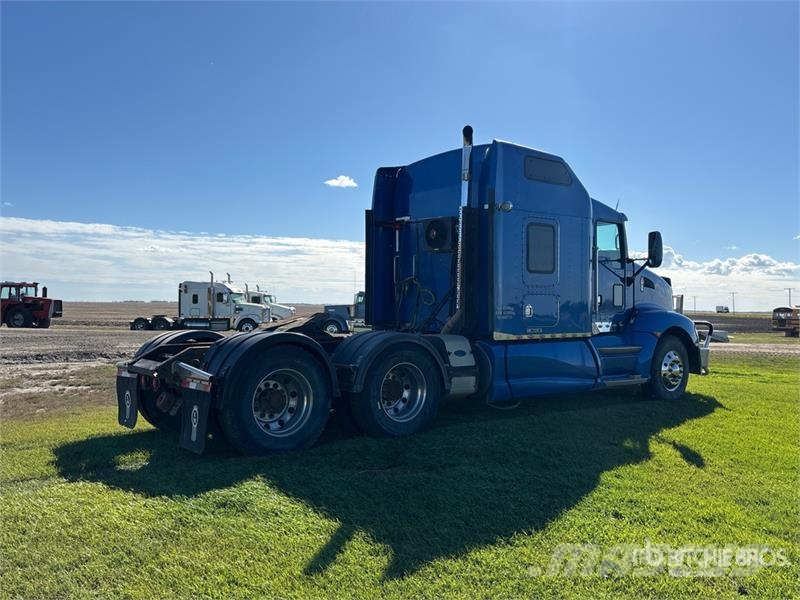 Kenworth T600 Sadulveokid