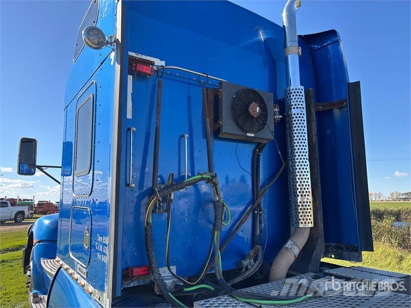 Kenworth T600 Sadulveokid