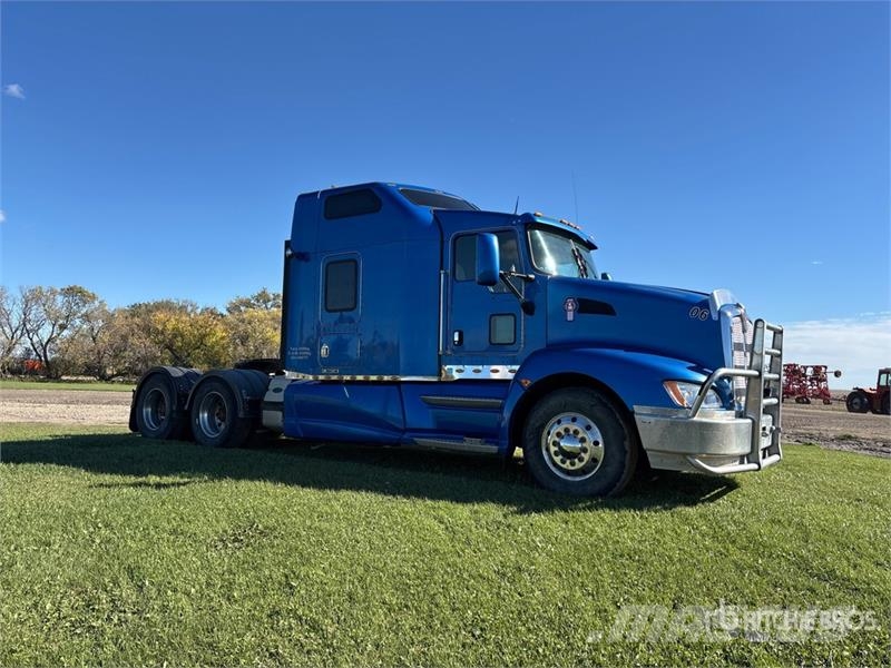 Kenworth T600 Sadulveokid