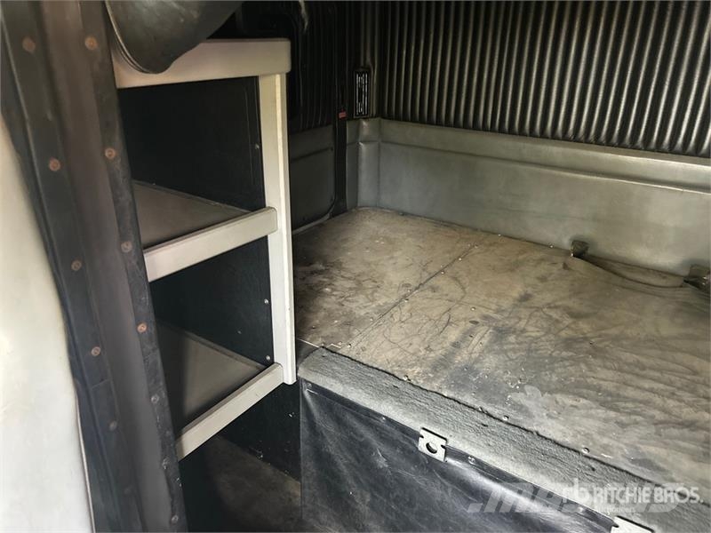 Kenworth T600 曳引機組件