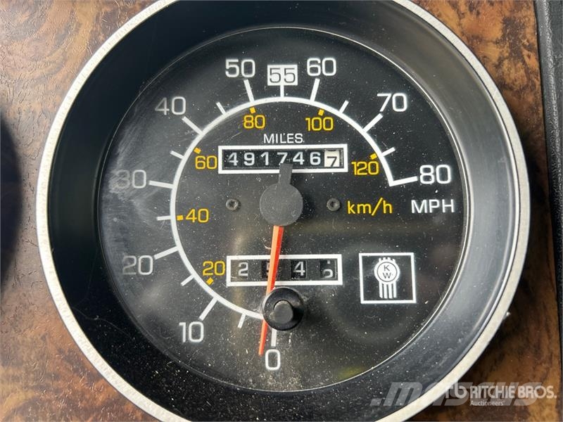 Kenworth T600 曳引機組件