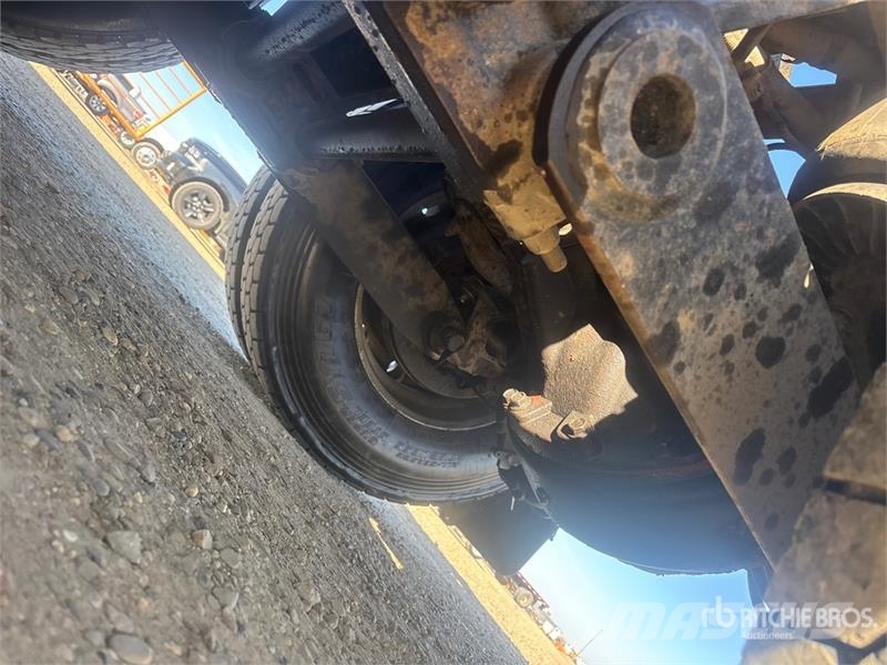 Kenworth T600A Trekkers