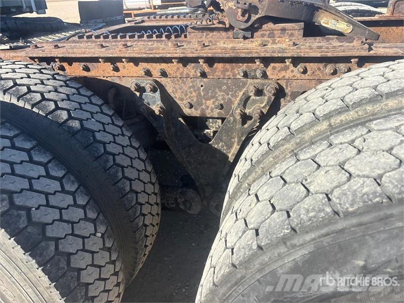 Kenworth T600A Trekkers