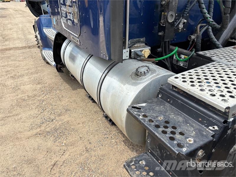 Kenworth T660 Vetopöytäautot