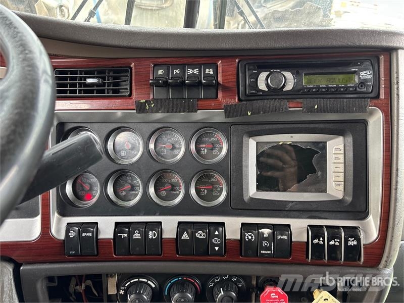 Kenworth T660 Vetopöytäautot