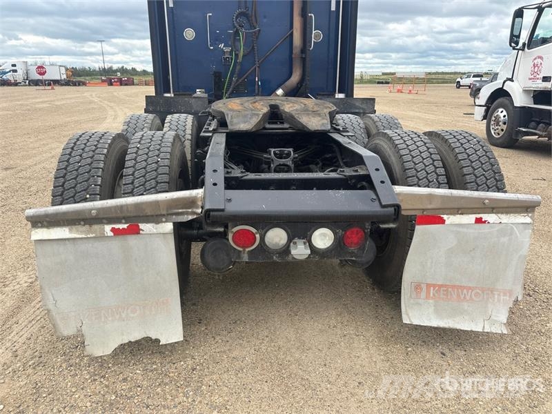 Kenworth T660 Vetopöytäautot