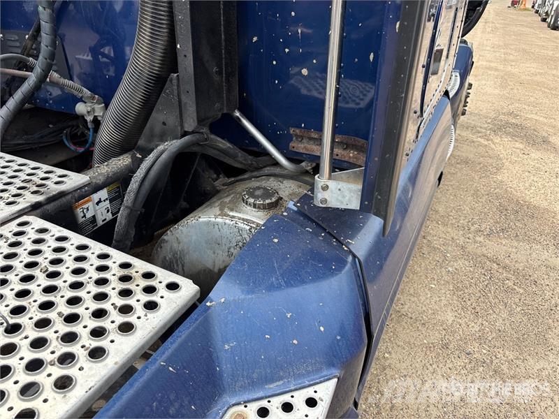 Kenworth T660 Vetopöytäautot