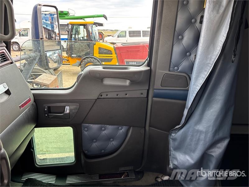 Kenworth T660 Vetopöytäautot