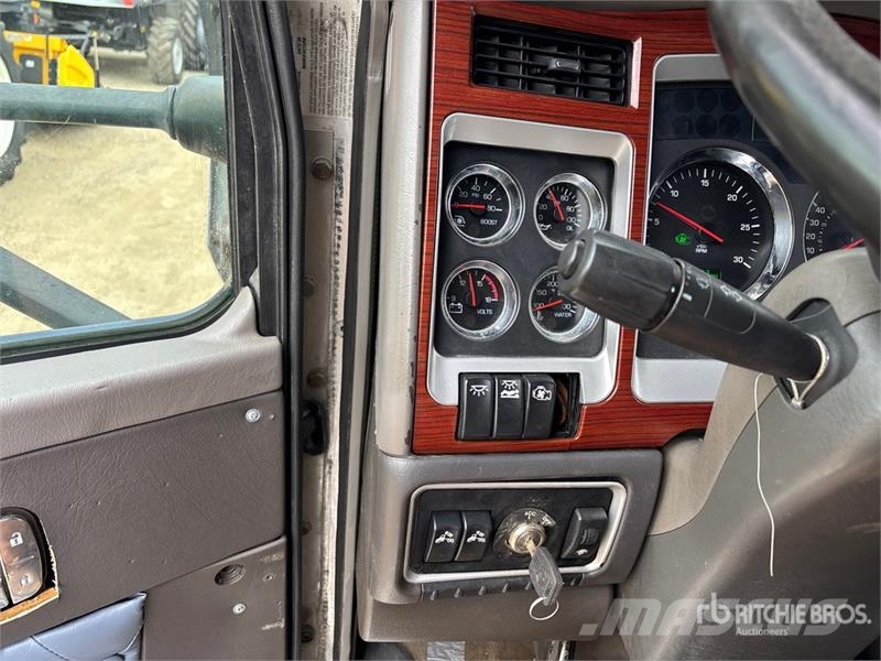Kenworth T660 Vetopöytäautot