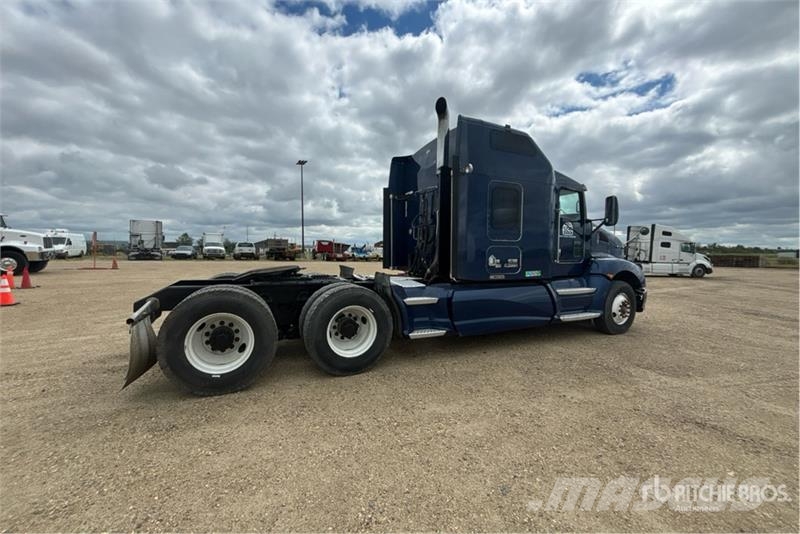 Kenworth T660 Vetopöytäautot