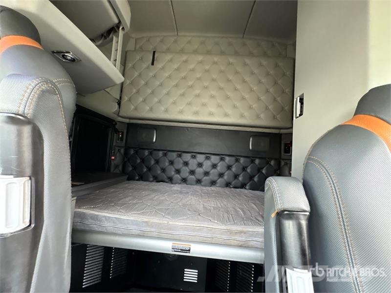 Kenworth T680 Motrici e Trattori Stradali